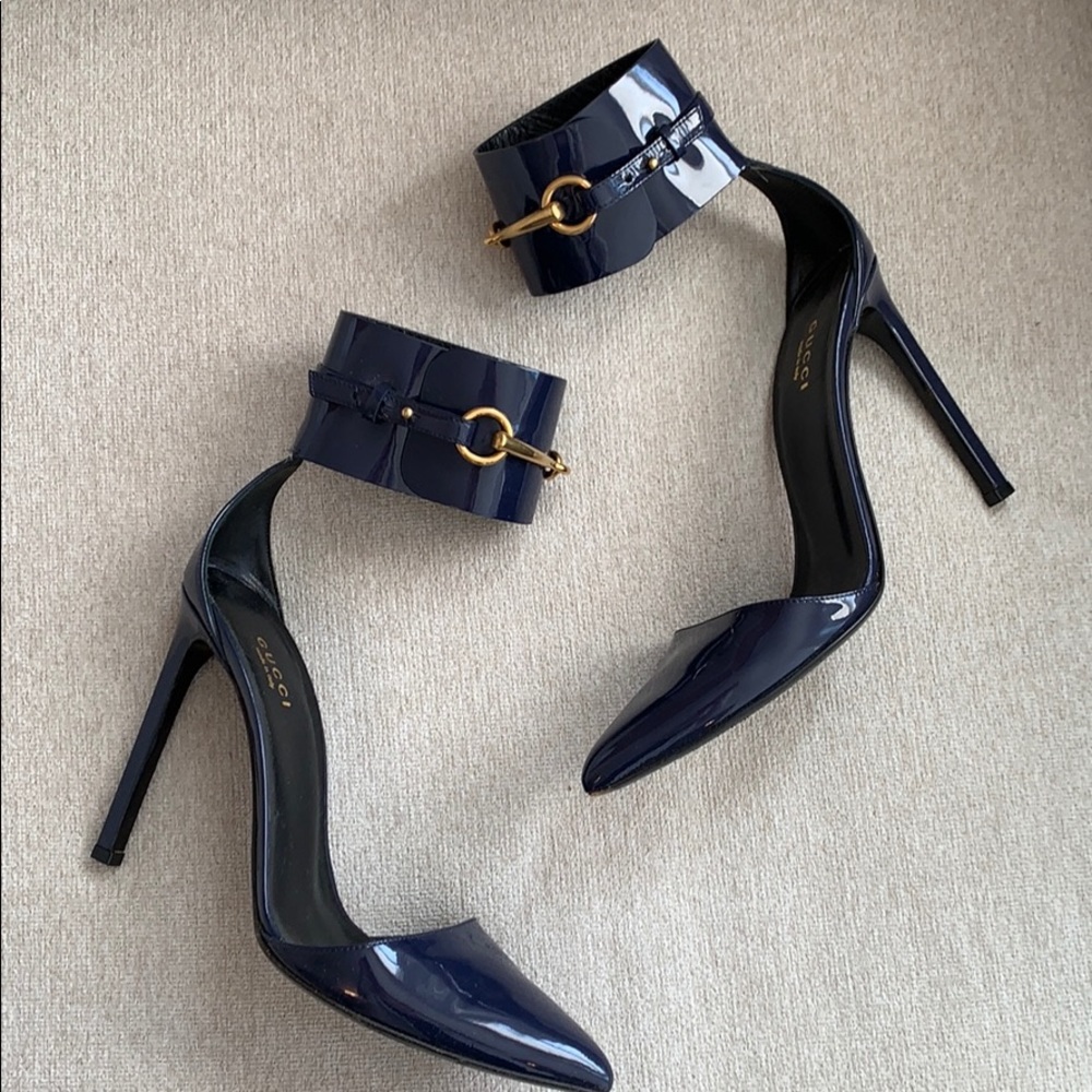 Gucci patent ankle cuff horse bit pump